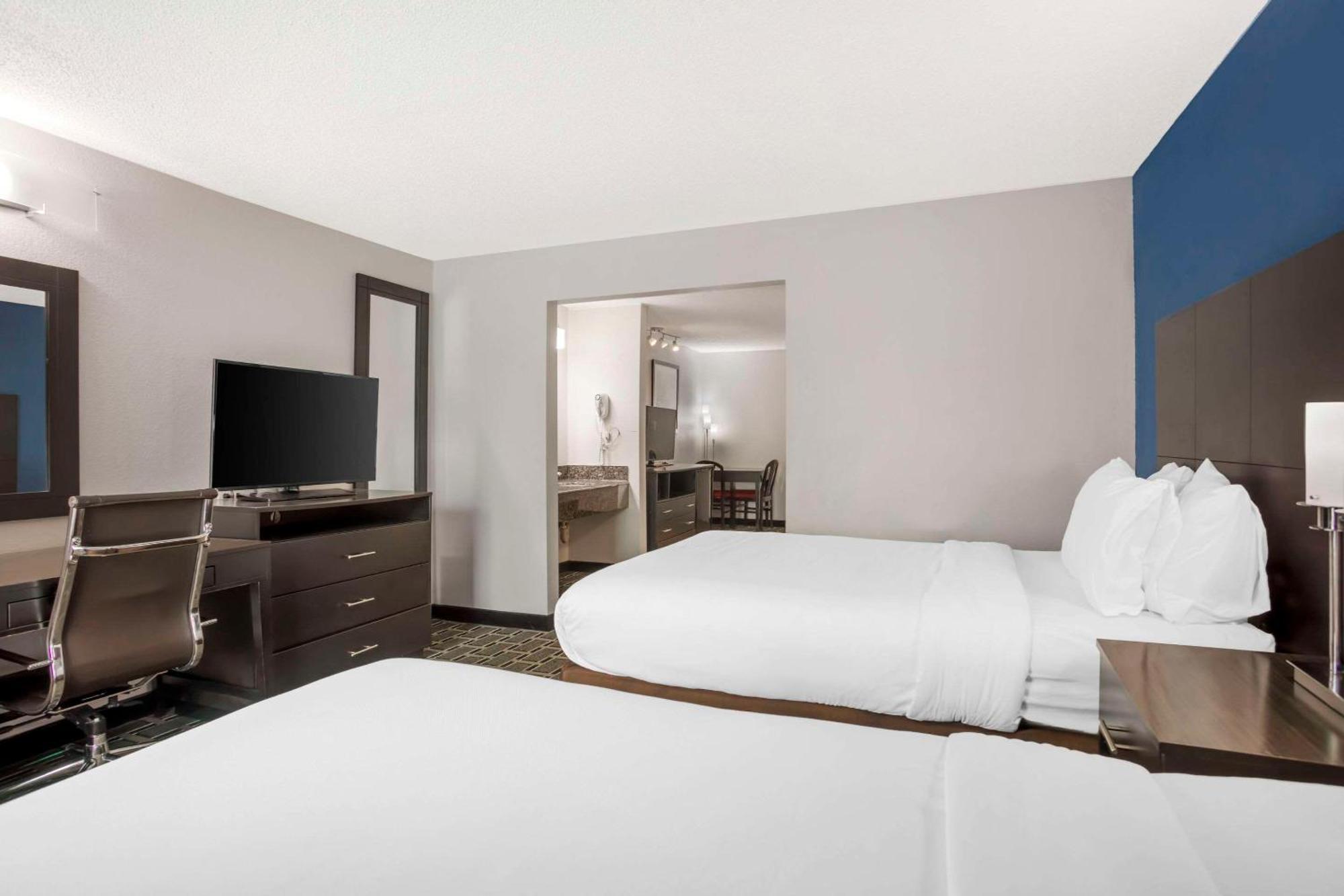 Comfort Suites Nashville Airport - Bna Buitenkant foto